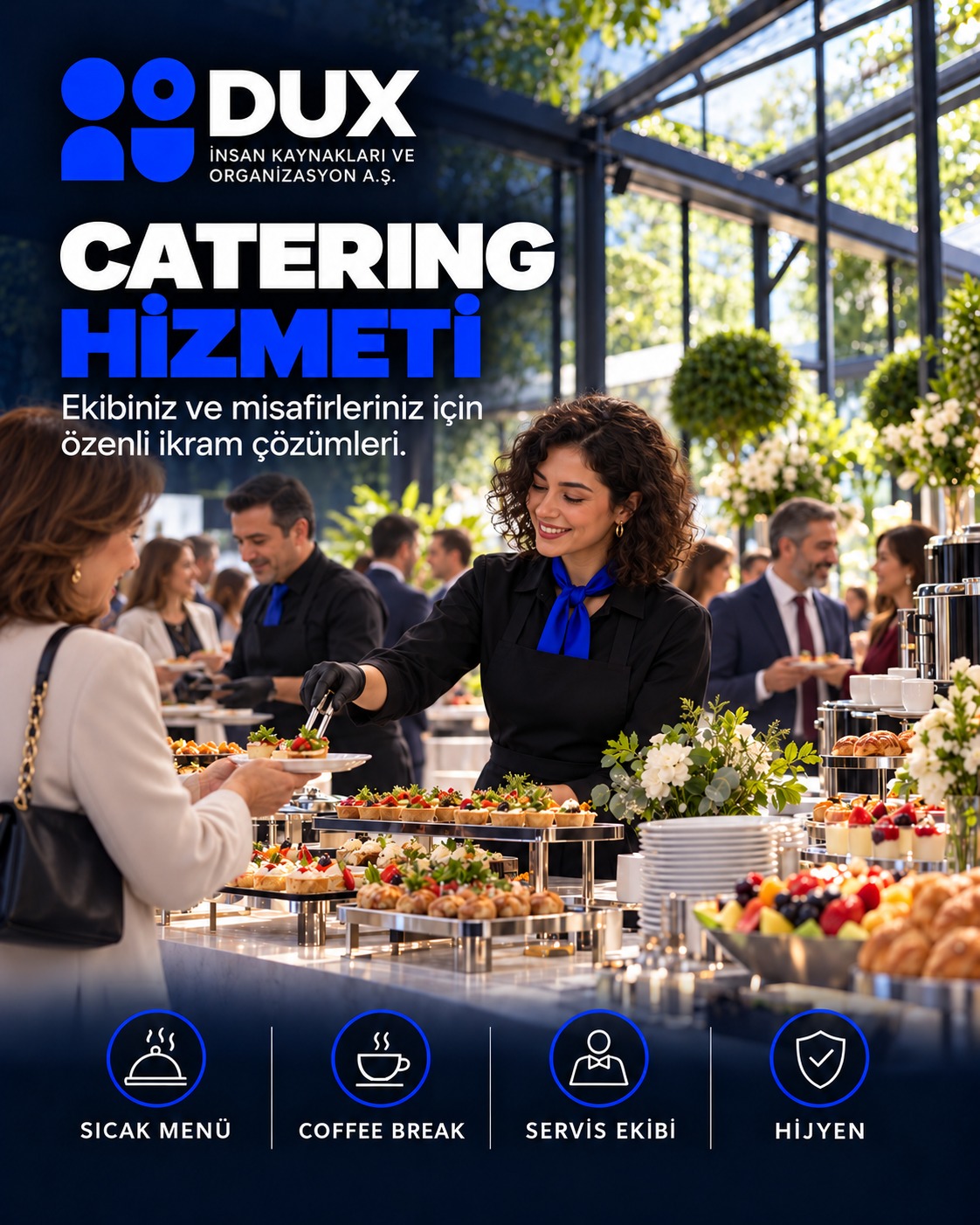 Catering ikramı sunan DUX servis ekibi